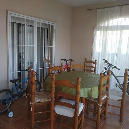 Tres Olivos בית נופש *
